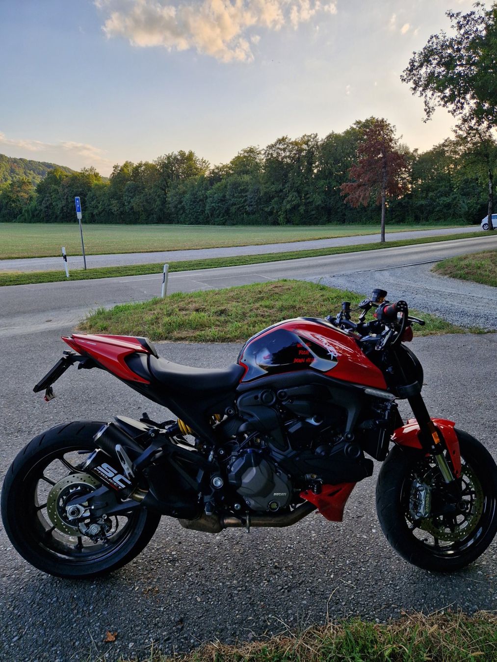 Ducati Strada: Ducati Monster 937+ – Usato da Bülach venduto da ago_yss8 4