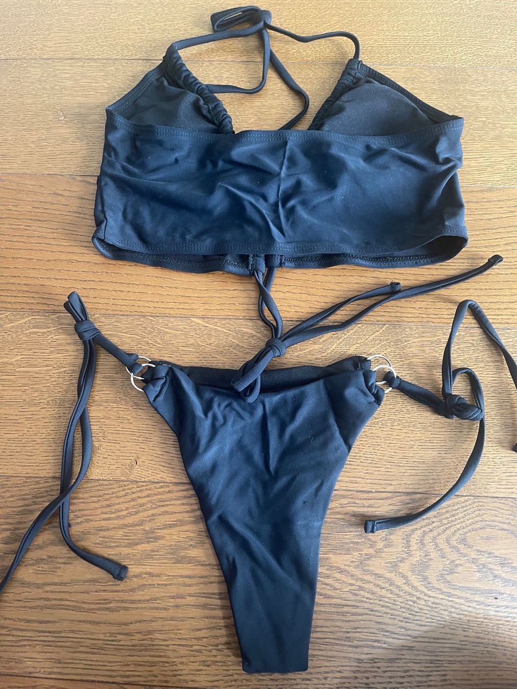 Costumi da bagno & Bikini: Schwarzer Bikini mit Schnürung, Grösse S, Neu – Nuovo e nell'imballaggio originale da Bassersdorf venduto da Sandy456 4