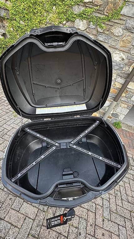 Topcase: Bauletto Givi - Monokey System V47 – Usato da Pregassona venduto da Fezno 2