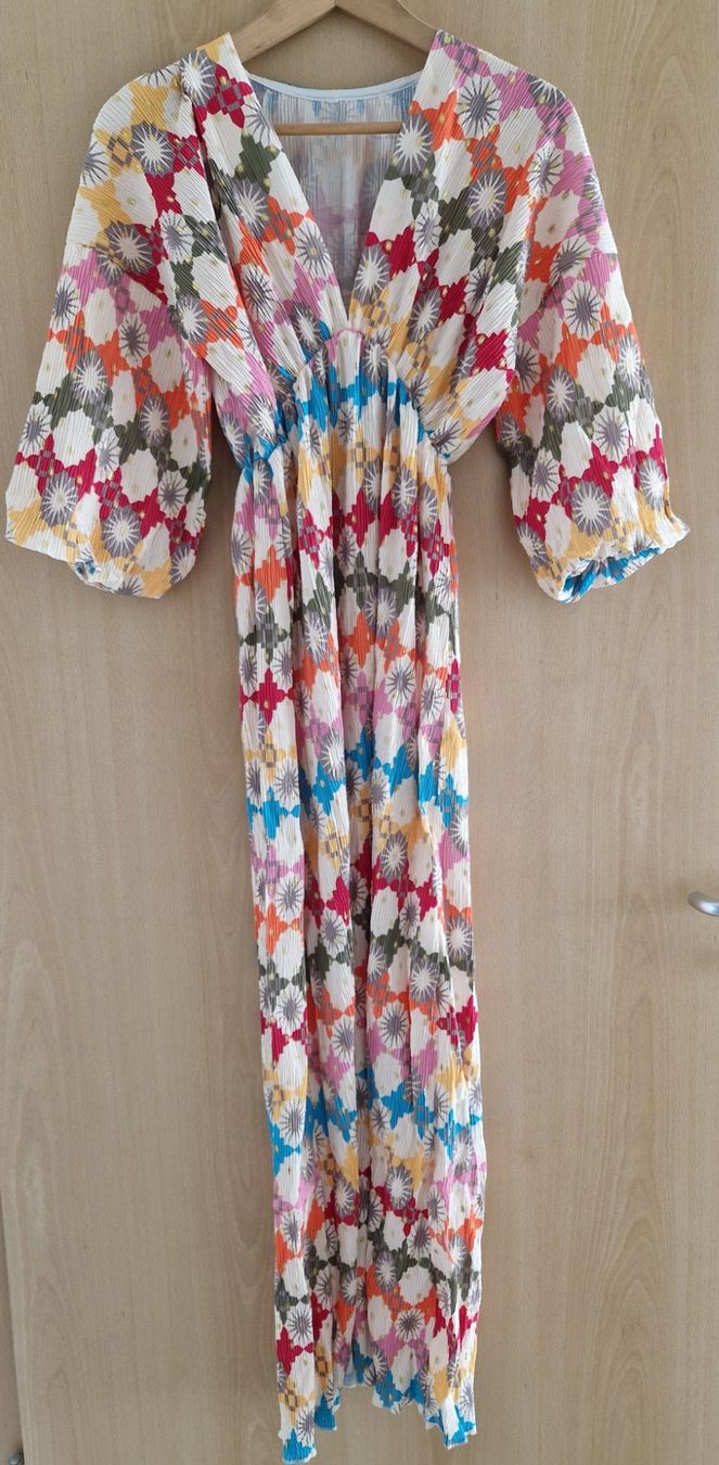 Vestiti: Robe motifs géométriques – Nuovo (secondo la descrizione) da St-Prex venduto da Allymcchou 1