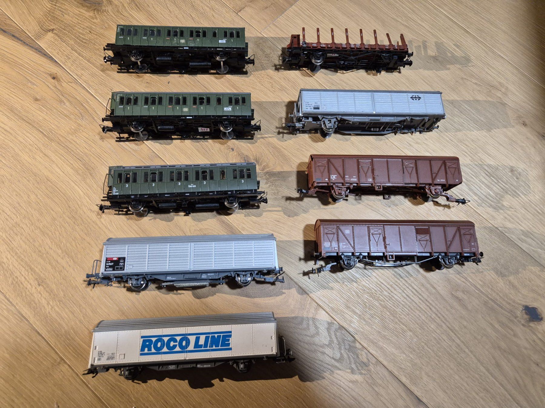 Roco Modellini di ferrovie: Roco, Modelleisenbahn H0, 9 Stück, Top – Usato da Affoltern am Albis venduto da sve_wy7q