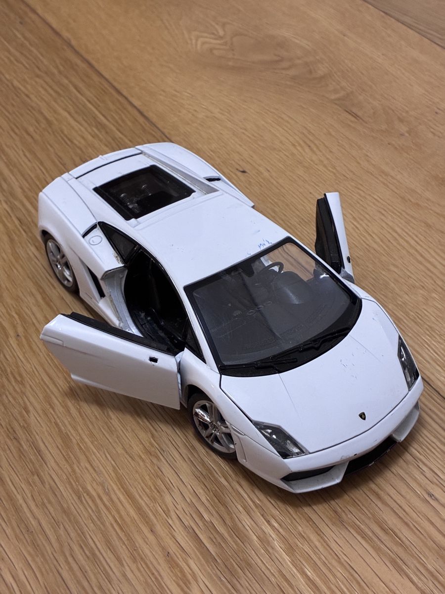 Lamborghini Modellini d'auto: Lamborghini Gallardo LP560-4 1:32 – Usato da Montagnola venduto da ciain67 1