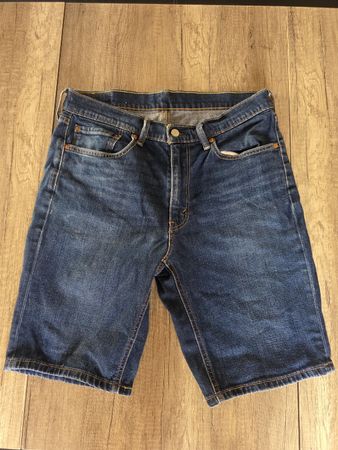 Shorts Levi's 541 W34 L bleu bon état