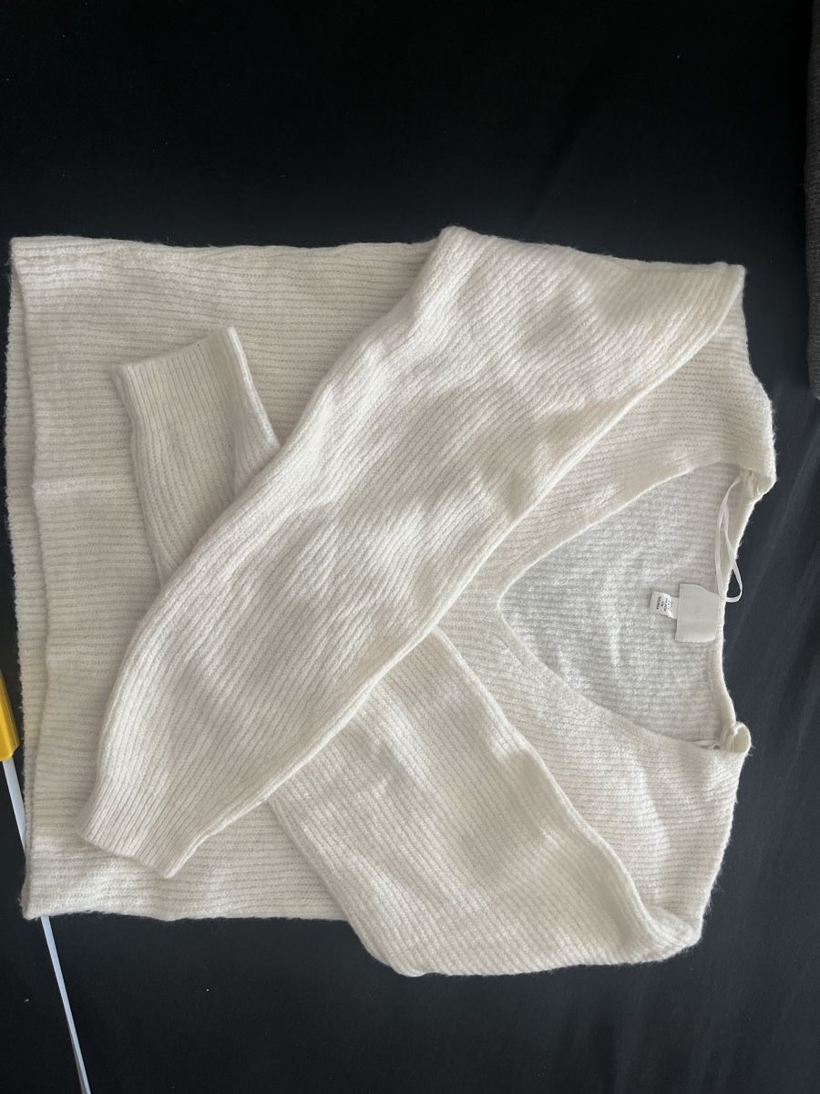 H&M Lotti di vestiti: Drei Damen Pullover H&M Divided  – Nuovo (secondo la descrizione) da Olten venduto da sae_82z2 5