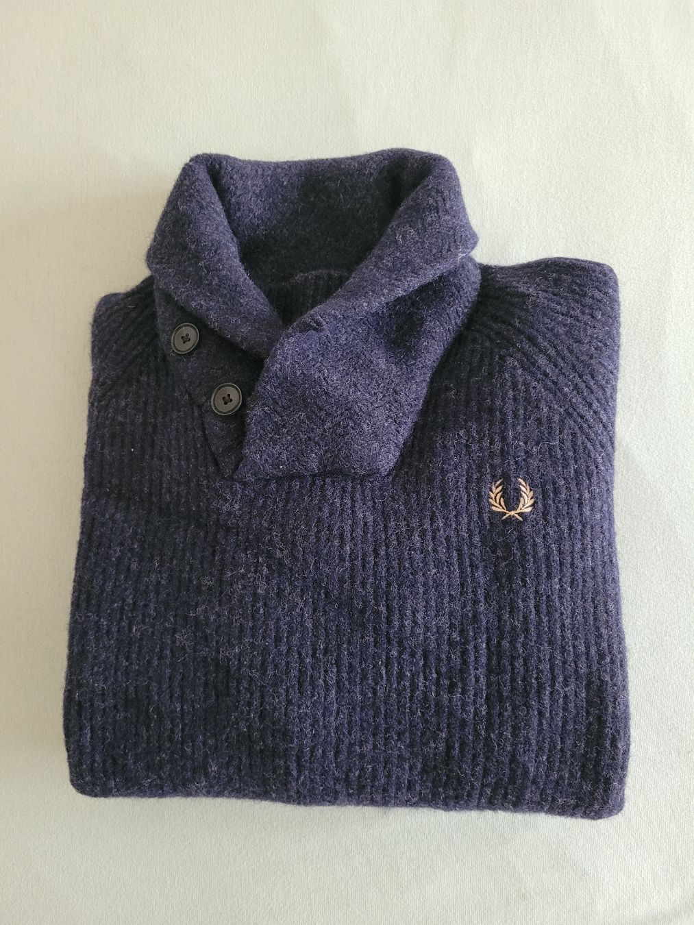 Fred Perry Pulls & Sweat-shirts: Herren Pullover Fred Perry dunkelblau Schalkragen – D'occasion à Bern par benjamin3014