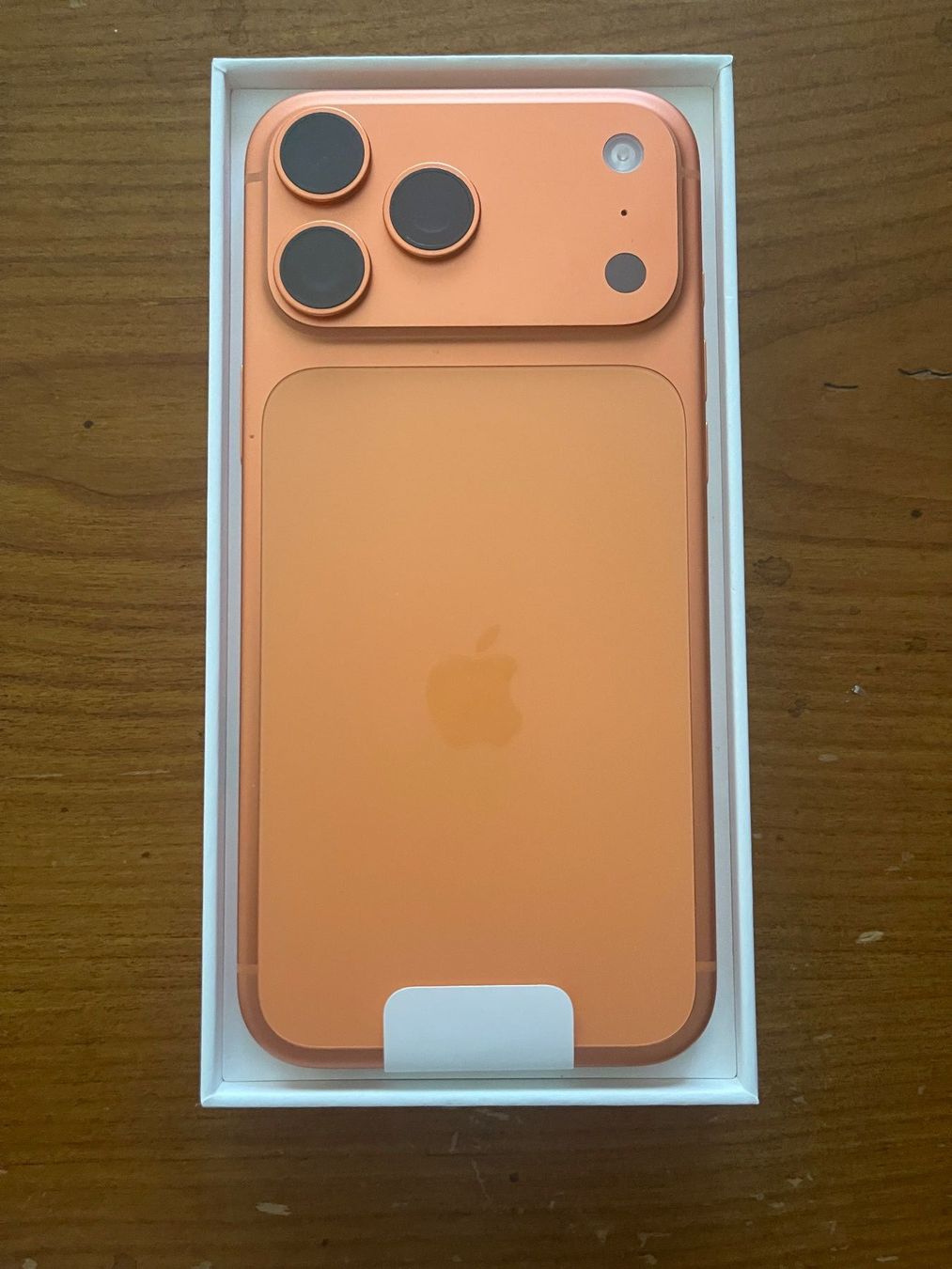 Apple Telefoni cellulari / Smartphones: APPLE iPhone 17 Pro Max 256 GB Cosmic Orange Dual SIM – Nuovo e nell'imballaggio originale da Kilchberg ZH venduto da bobby032 1