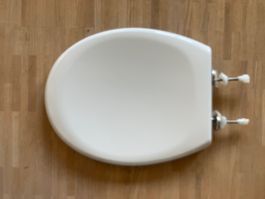 WC-Deckel, 2 Stück, wie neu