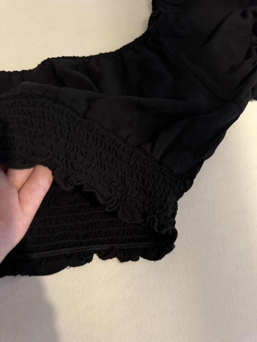 Top: BLACK CUTE TOP🖤 – Usato da Dietikon venduto da athiinax 3