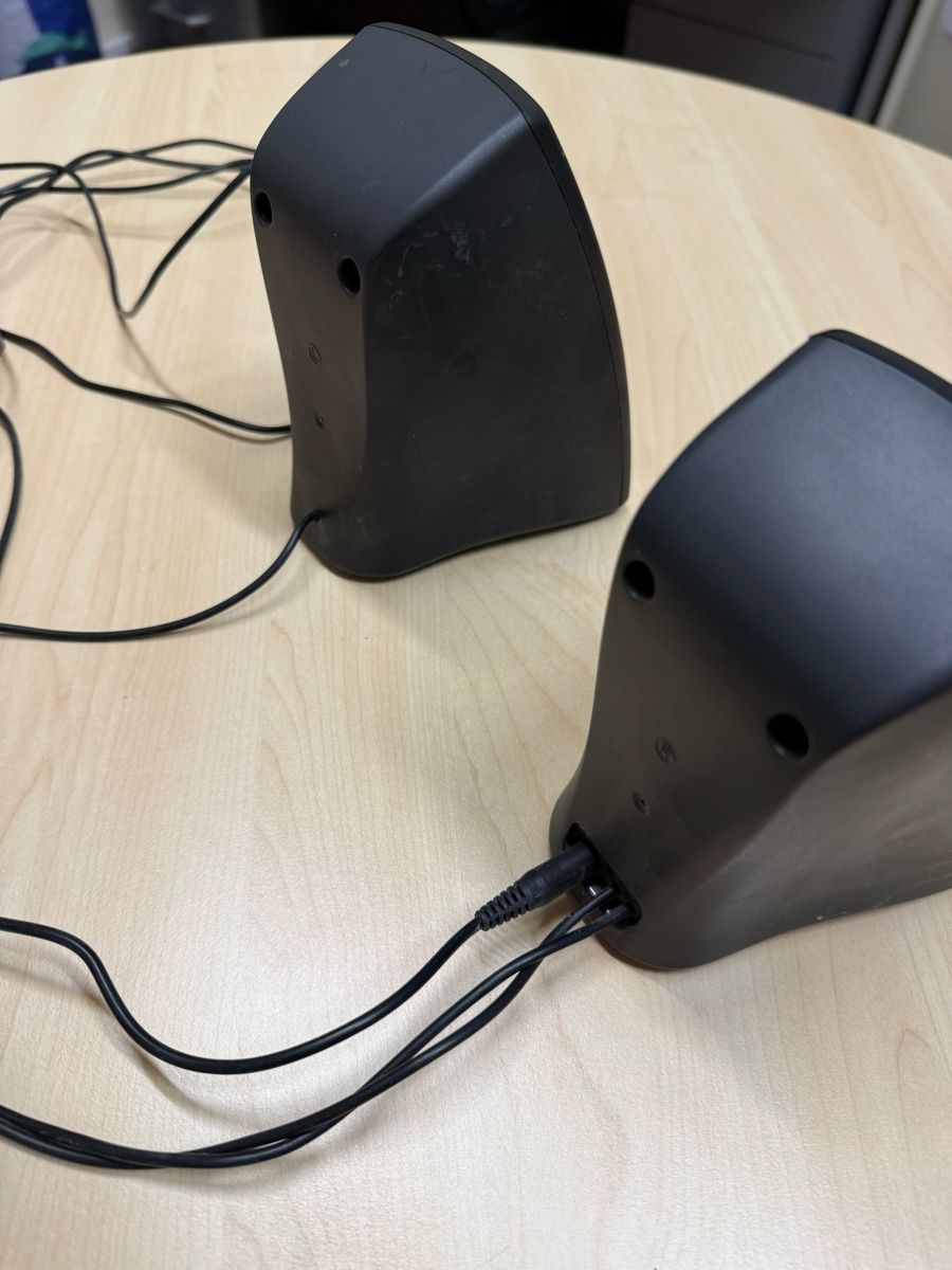 Logitech Casse acustiche: Haut-parleurs Logitech – Usato da Crissier venduto da ballydoolagh 2