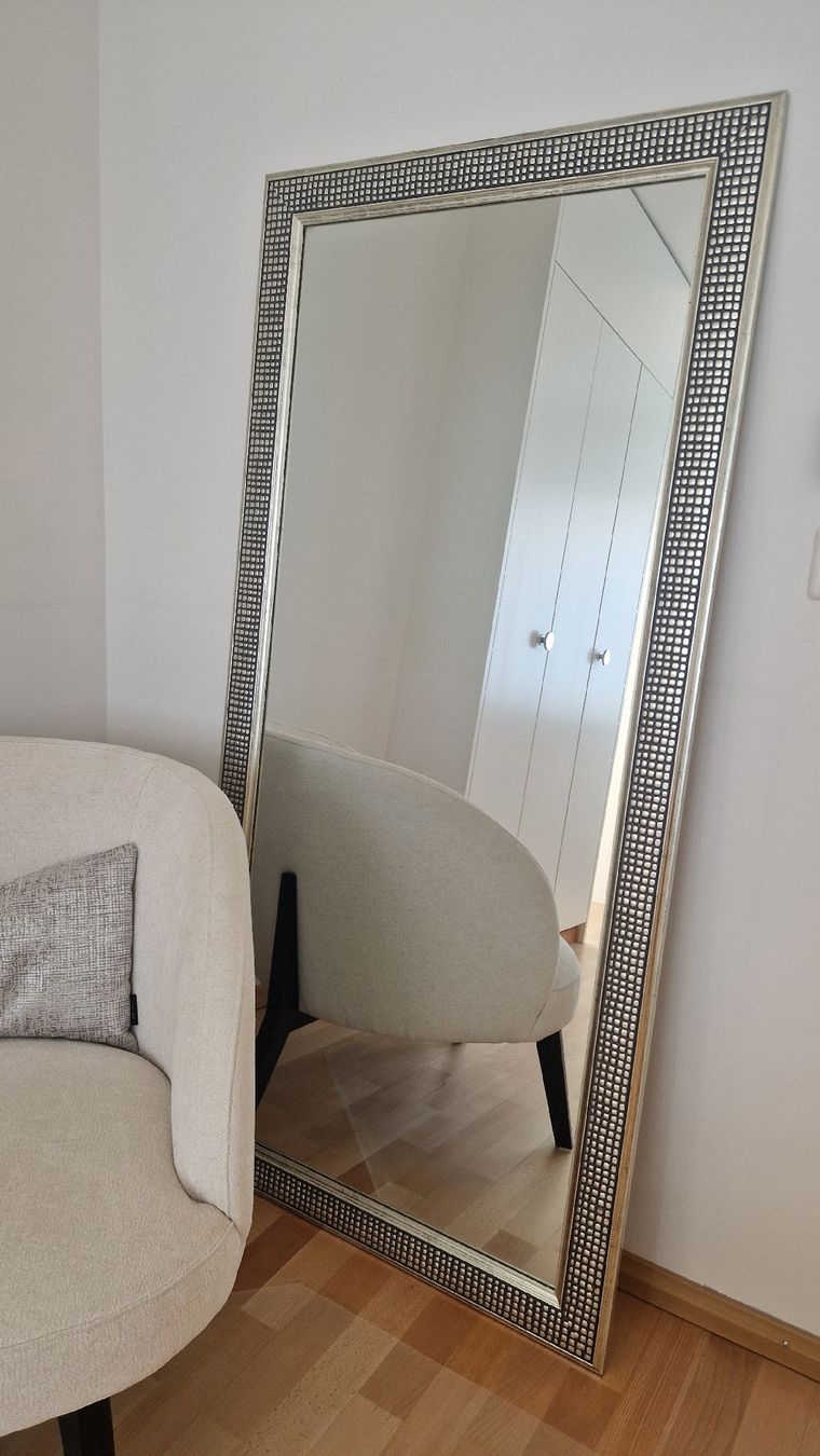 Specchi: mirror wood silver frame – Nuovo (secondo la descrizione) da St-Sulpice VD venduto da kvm_bfs8
