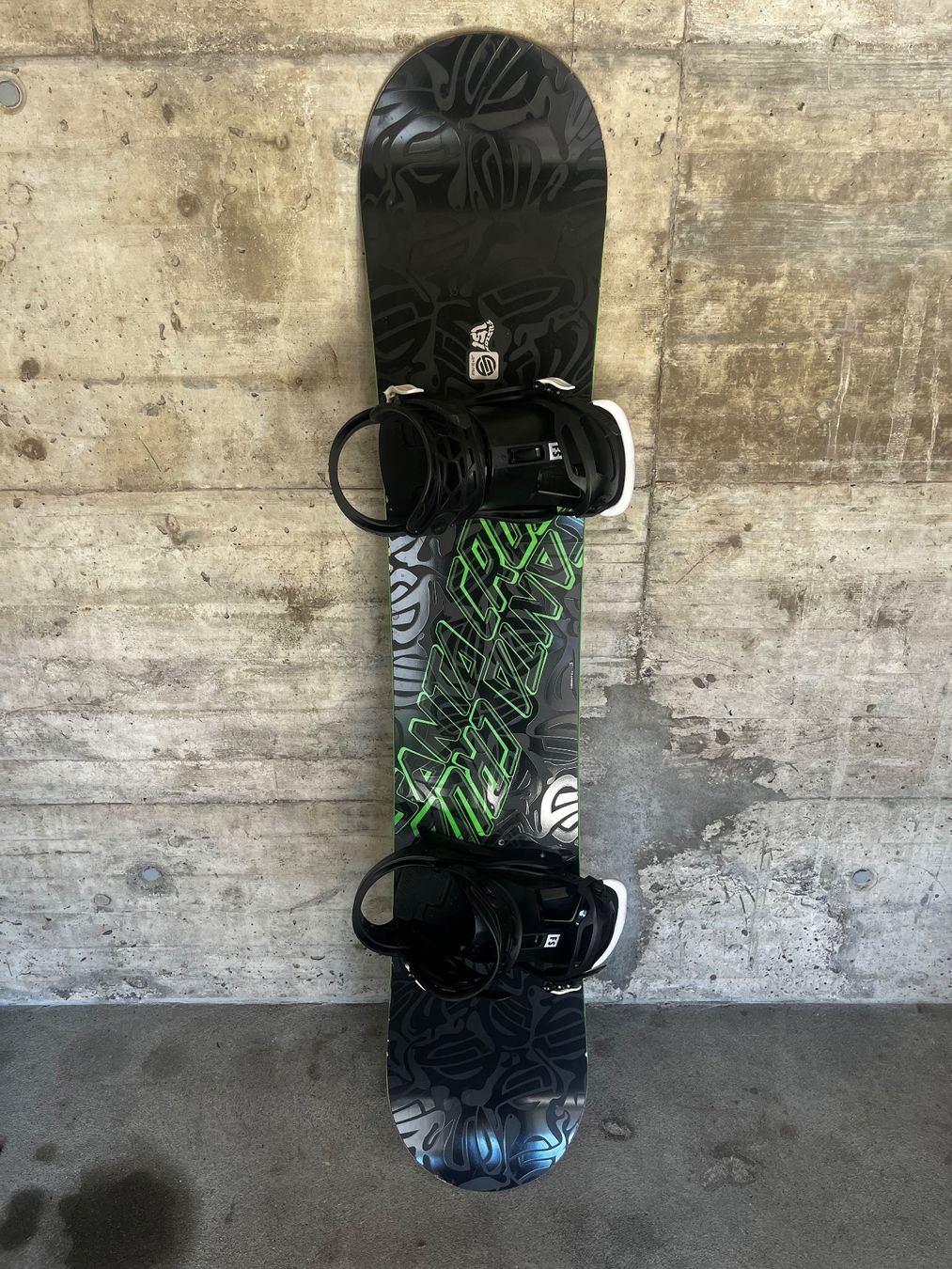 Santa Cruz Board: Snowboard 151cm – Usato da Seon venduto da dgu_23ty