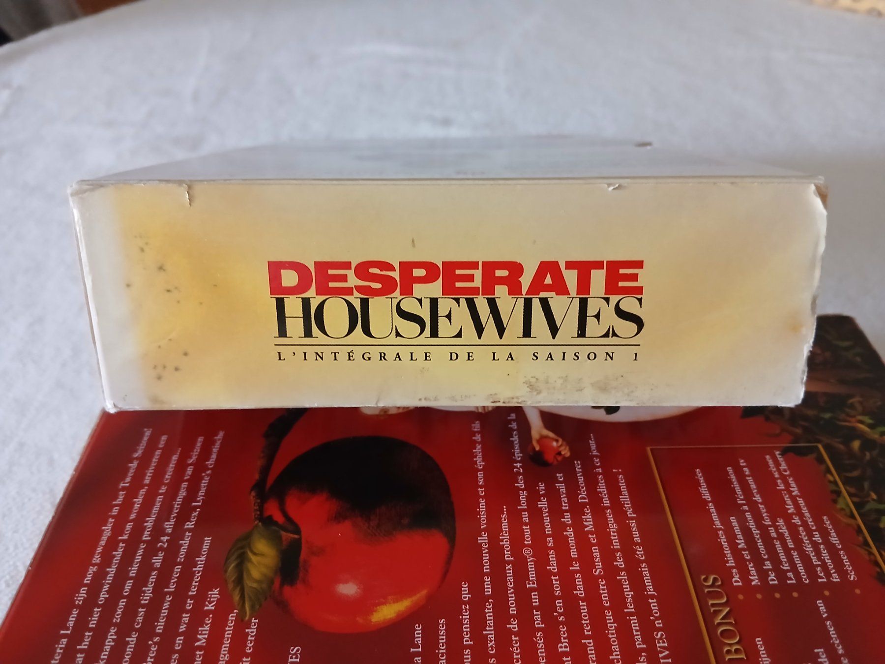 Tutti i DVDs: Desperate Housewives saisons 1 et 2 – Usato da Biel/Bienne venduto da Monhub 7