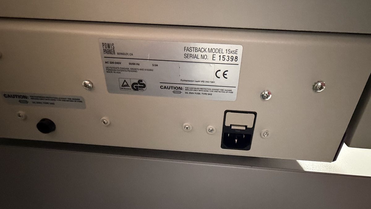 Macchine rilegatrici: Powis Parker Fastback 15xsE Dokumentenbindegerät – Usato da Seuzach venduto da ann_w2zc 3