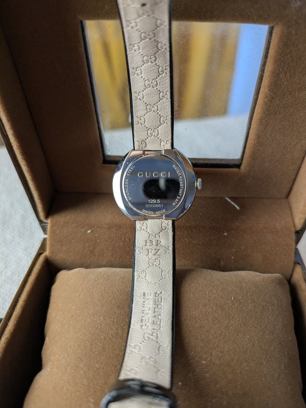 Gucci Orologi: Montre Gucci U Play Quartz acier noir – Usato da Monnaz venduto da sab85 8