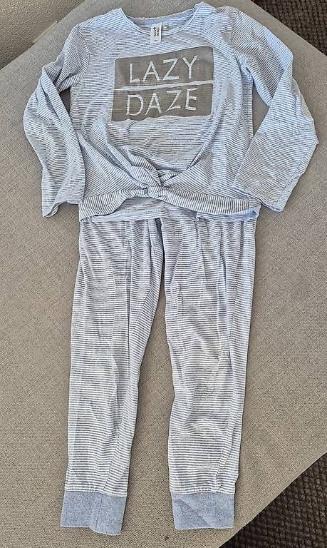 C&A Pigiama & Simili: Pyjama Gr. 134 – Usato da Bülach venduto da Best-Touchdown