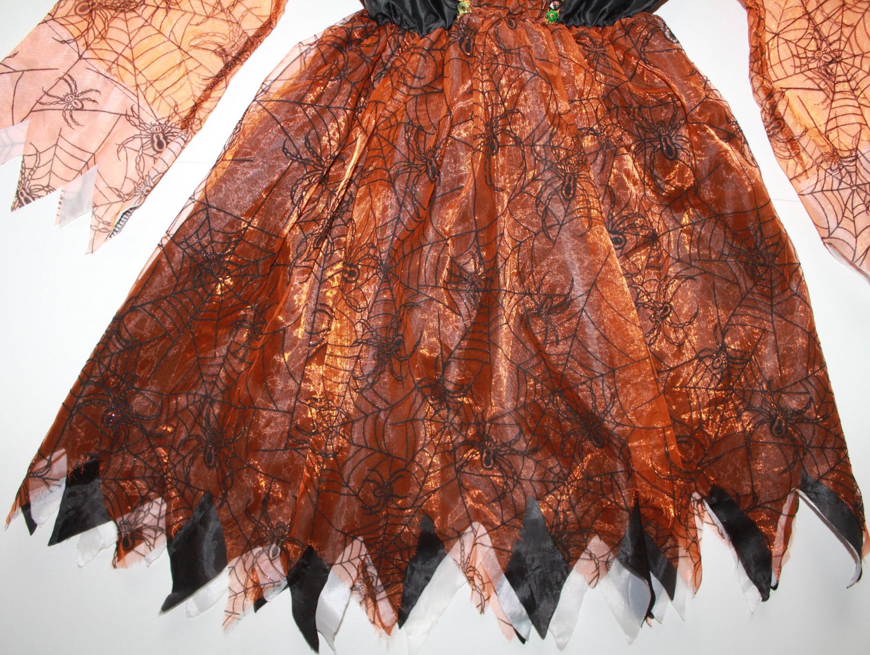 Kostüme: Costume sorcière / Hexe t. 5 - 6 ans – Gebraucht aus Peseux von CoolShoping 4