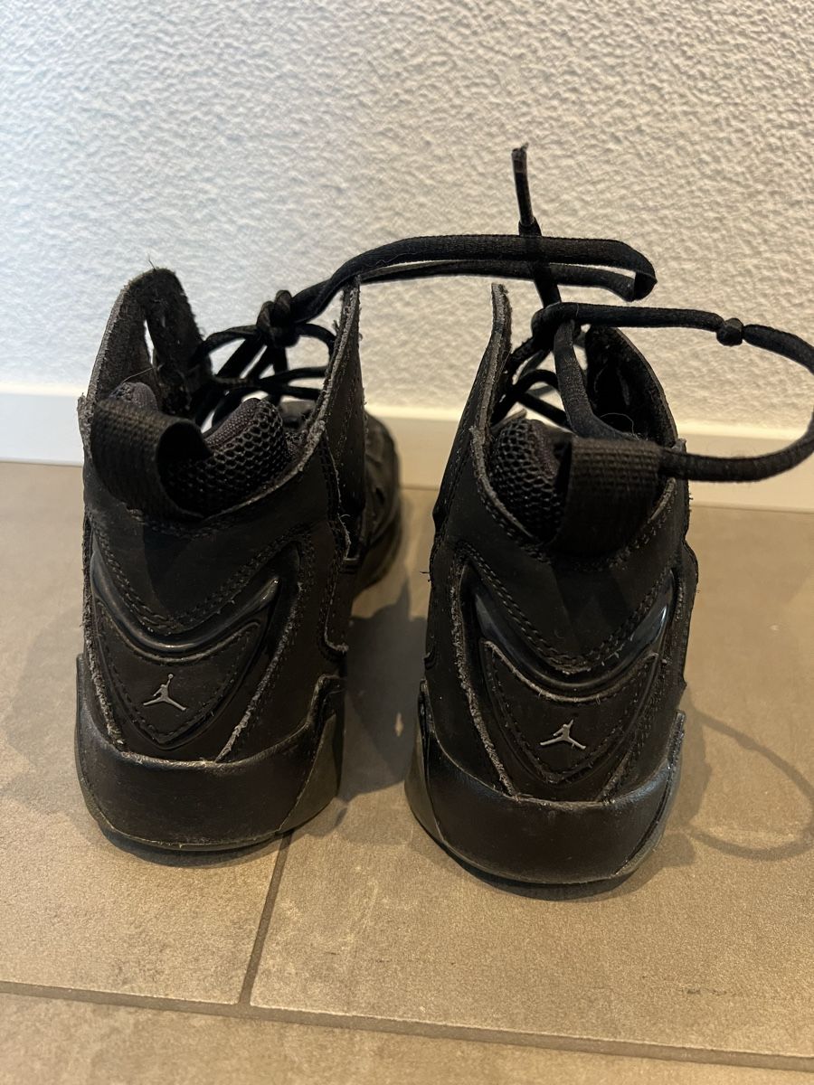 Scarpe da uomo: Jordan True Flight Back – Usato da Märstetten venduto da zerolvlup 1
