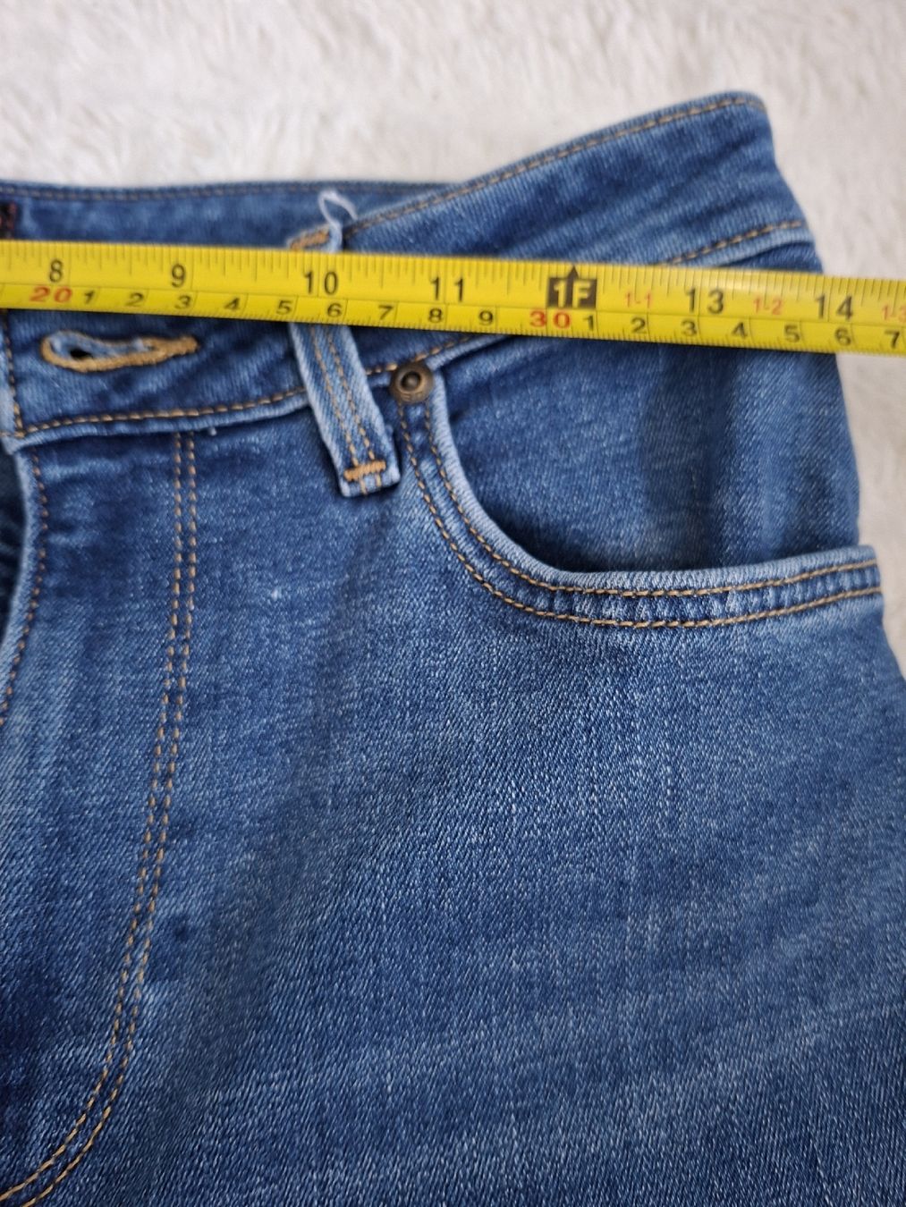 Lee Jeans: 👖Lee Flare Taille Haute - – Usato da Renens VD venduto da ser_j2fn 4