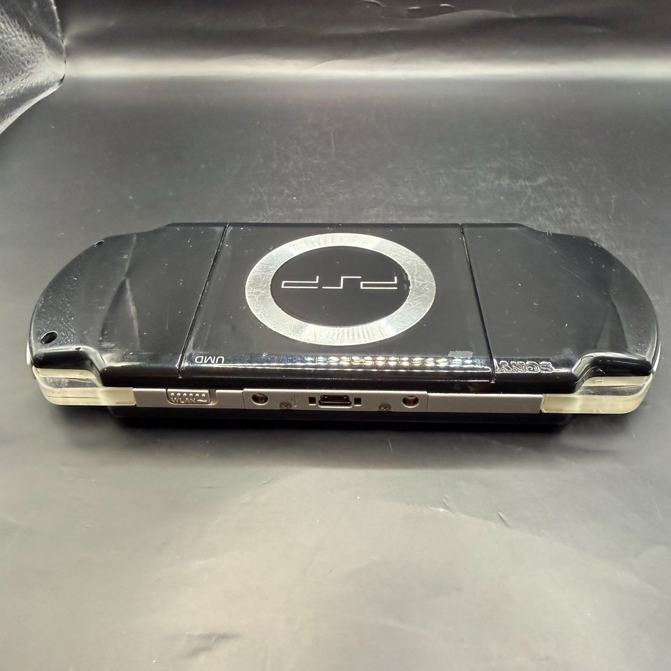 Sony Console: Sony PSP Schwarz – Usato da Düdingen venduto da Nerdworld 6