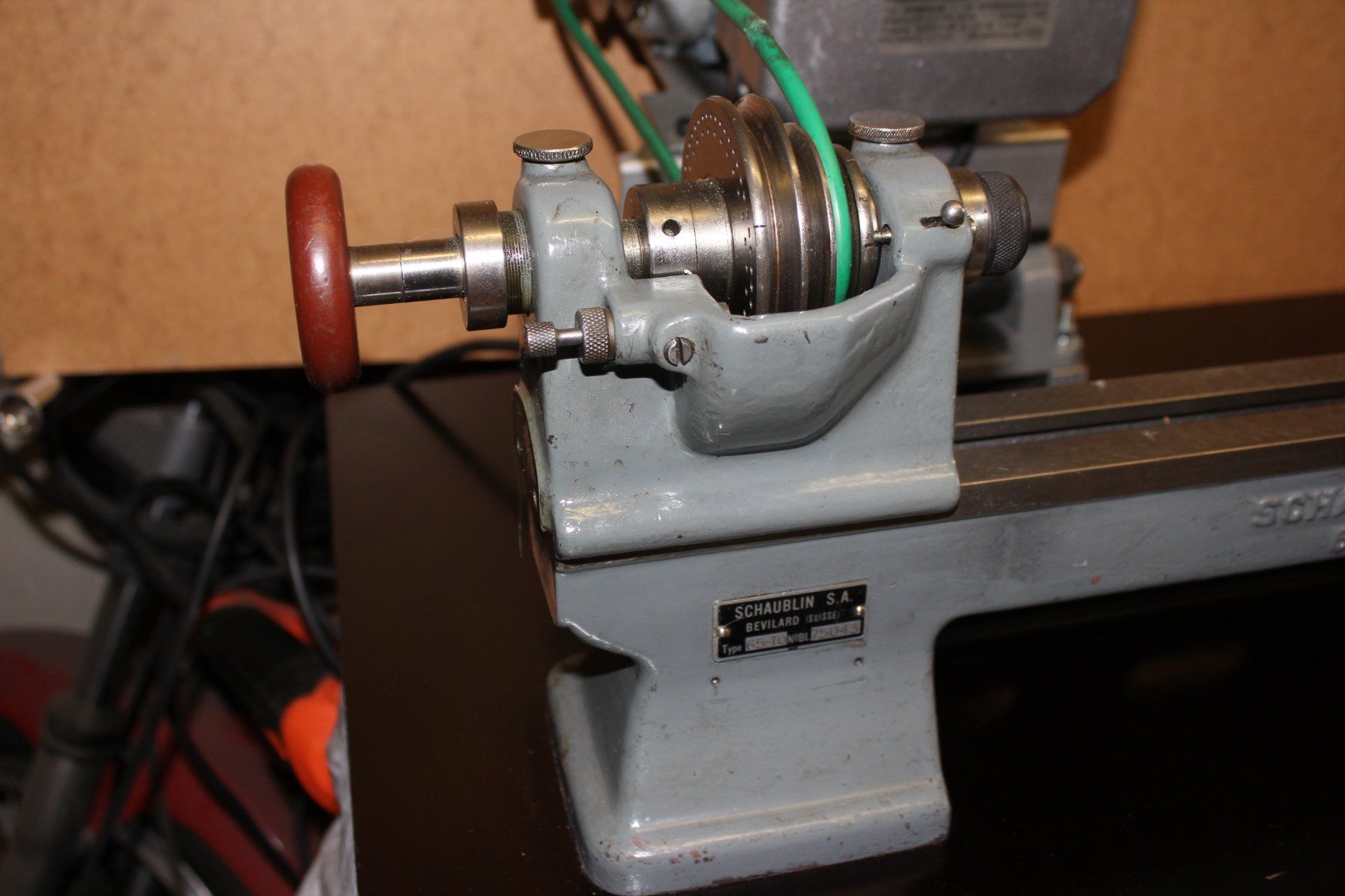 Schaublin Tutte le macchine: Schaublin 65   mit Frequezumformer  230V – Usato da Reinach AG venduto da hispo 1