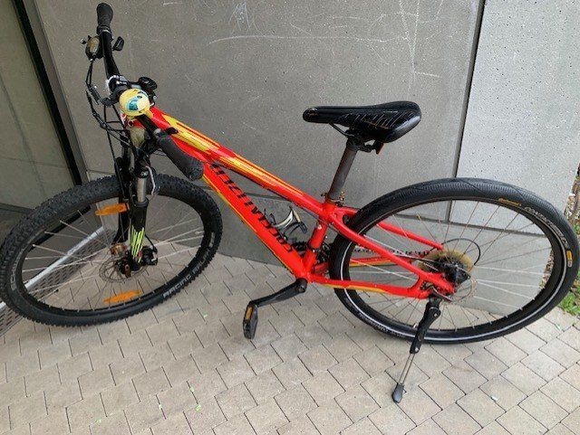 Specialized Velos: Kinder-Mountainbike von Specialized – Gebraucht aus Zürich von volllmond 1