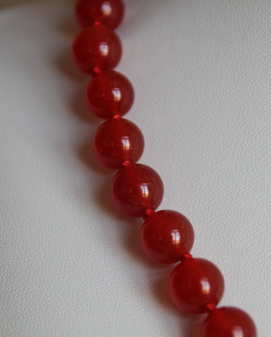 Ketten: NEU: Rote Jade Jadekette Jadeschmuck – Neu (gemäss Beschreibung) aus Matten b. Interl von EdelsteineInterlaken 2