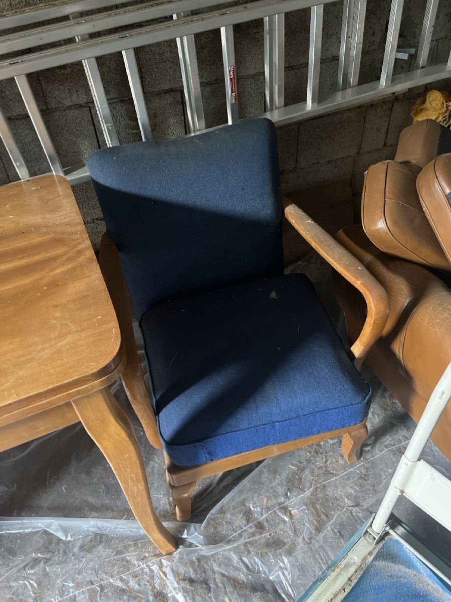 Poltrone: Sessel - zum instandsetzen  – Usato da Kandersteg venduto da Hphn