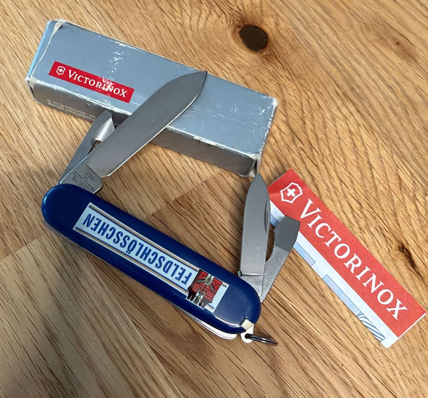 Victorinox Coltelli tascabile: FELDSCHLÖSSCHEN VICTORINOX SACKMESSER – Nuovo (secondo la descrizione) da Zürich venduto da Frei-Occasionen 1