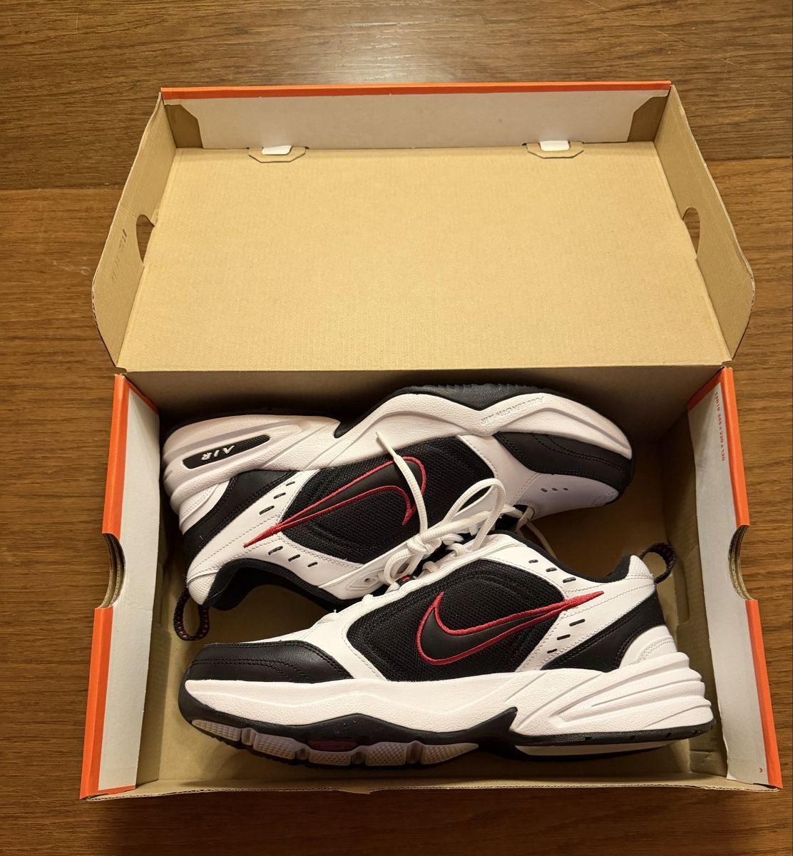 Nike Scarpe da uomo: Nike Air Monarch IV – Nuovo e nell'imballaggio originale da Davos Platz venduto da sharkflash2 1