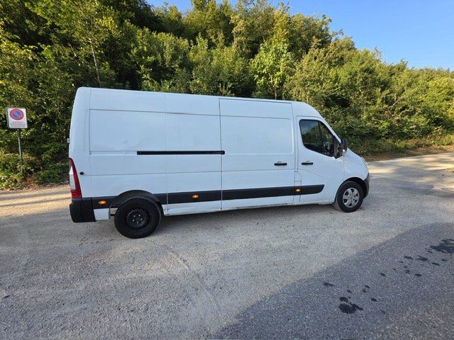 Renault Véhicules utilitaires: Renault Master T35 dCi170 L3H2 – D'occasion à Frenkendorf par homar63