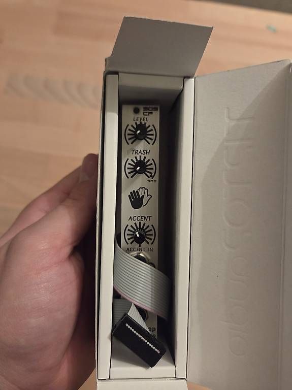 Strumenti musicali: Tiptop Audio 909 Clap Eurorack Modul – Usato da Zürich venduto da Flvr