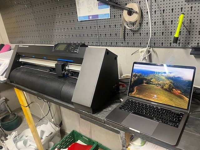 Plotter Graphtec CE7000-60 inklusive Mac Book Pro + Rollen (Gebraucht ...