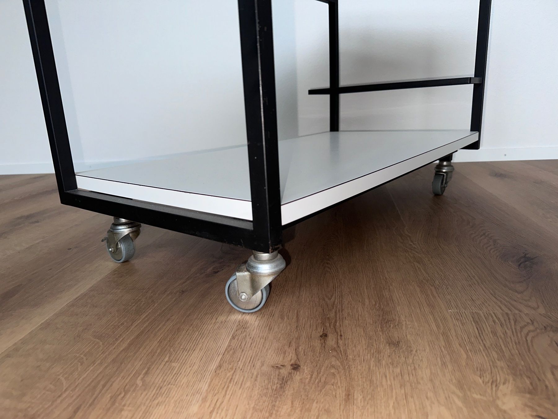 Tavoli: Table d’appoint vintage – Usato da Gampelen venduto da theboywhoworks 5