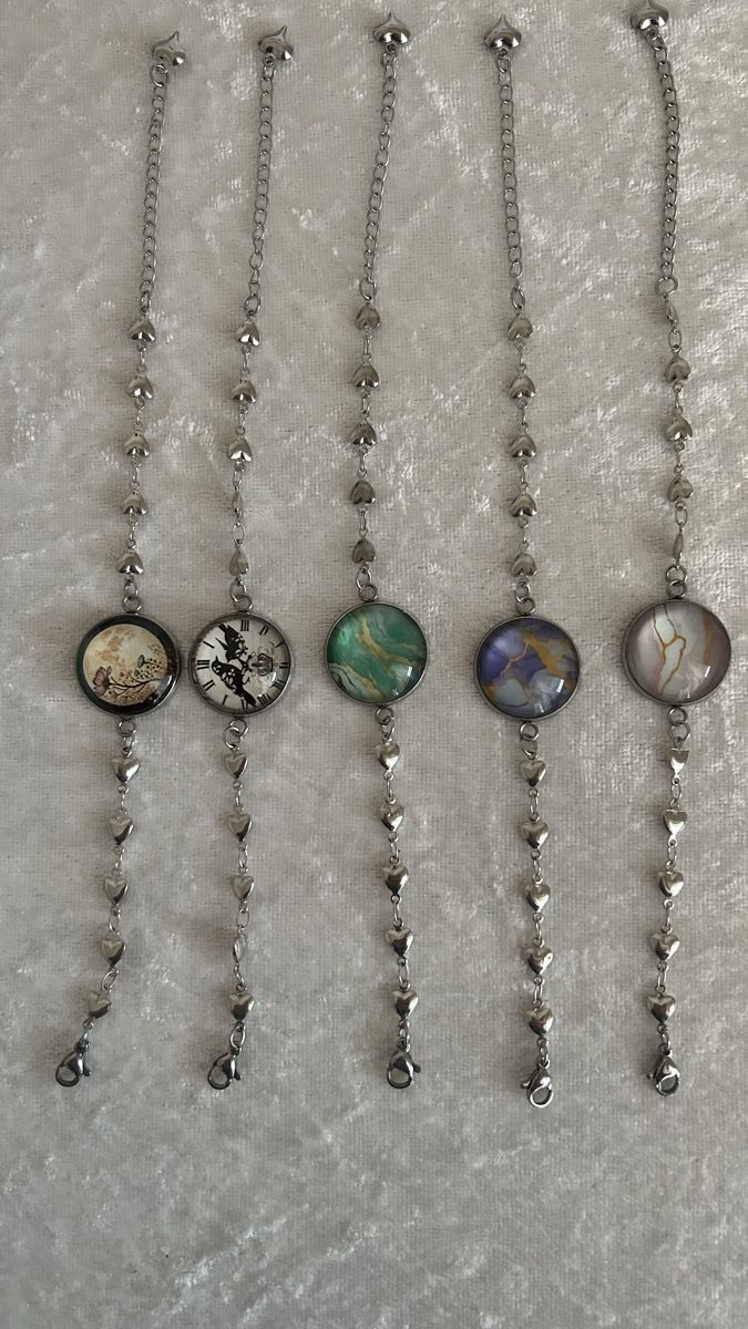 Bracciali & Braccialetti: Handgemachte Armbänder, verschiedene Designs – Nuovo e nell'imballaggio originale da Ettiswil venduto da nat_9vgc