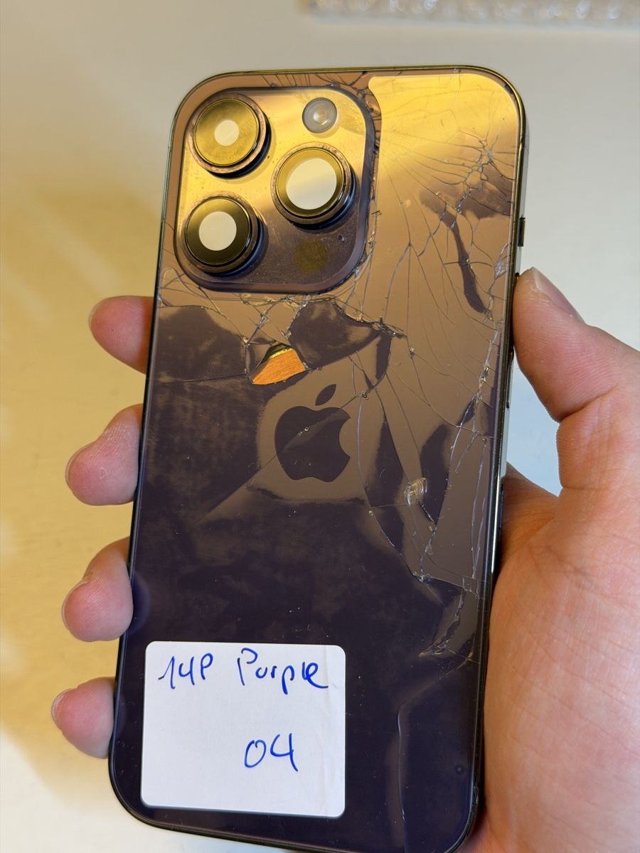 Apple Portables: iPhone 14pro Gehäuse  – Défectueux à Chur par beverlyone 2