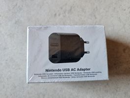 Original Nintendo USB AC Adapter  /  Fabrikneu