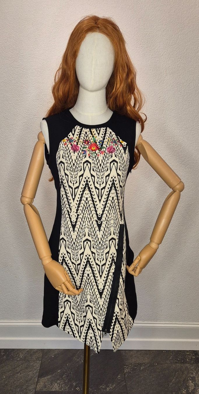 Desigual Vestiti: Kleid Desigual – Usato da Leissigen venduto da ali_k9v8