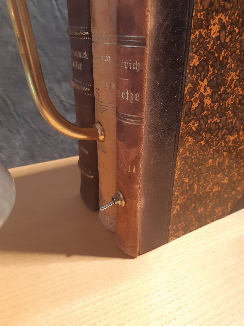 Lampade: Eigen Kreation  Büchergestell Lampe – Nuovo (secondo la descrizione) da Winterthur venduto da lampenretter 4
