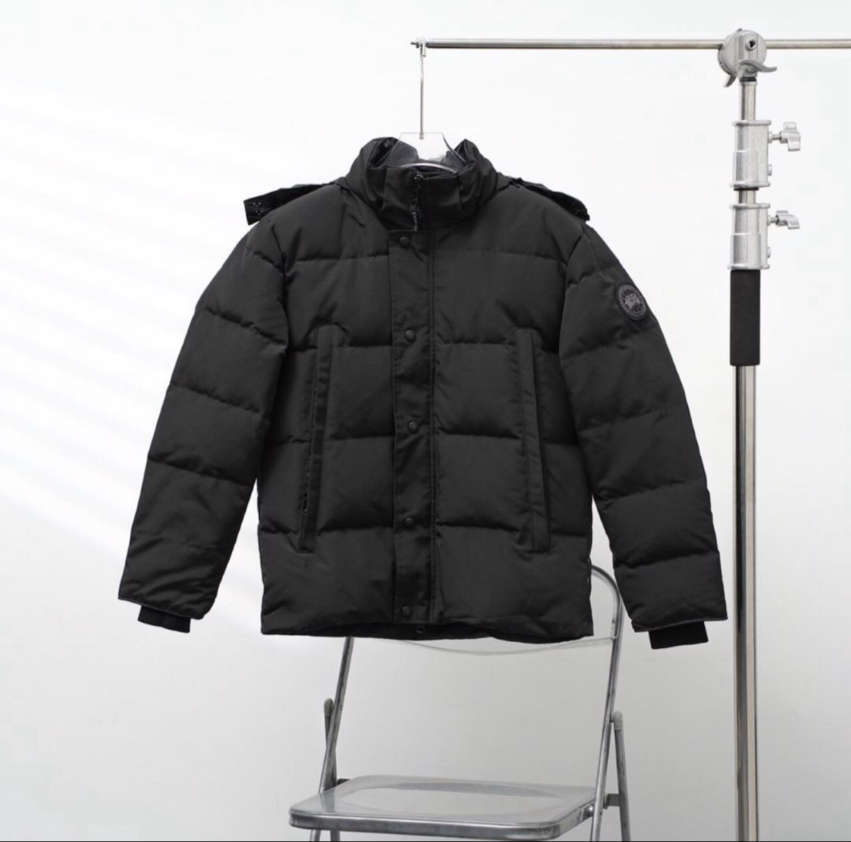 Canada Goose Jacken: Canada Goose Black Badge Winterjacke - Neu – Neu und originalverpackt aus Sargans von Daris83