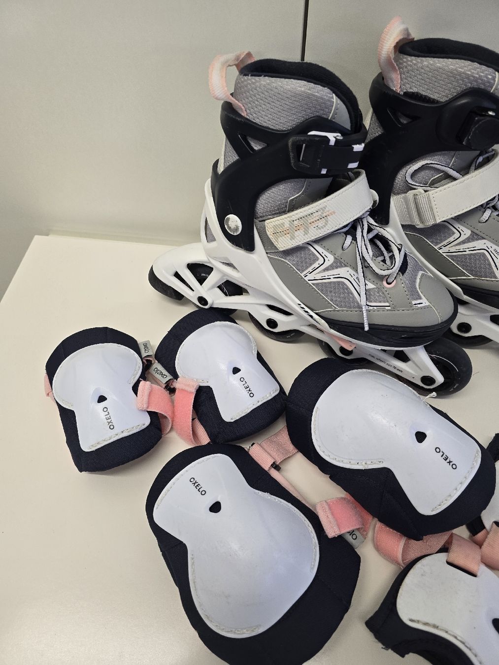 Pattini in linea & Pattini a rotelle: Inline Skates Gr.32-35 – Usato da St. Gallen venduto da CAPYCORP 1