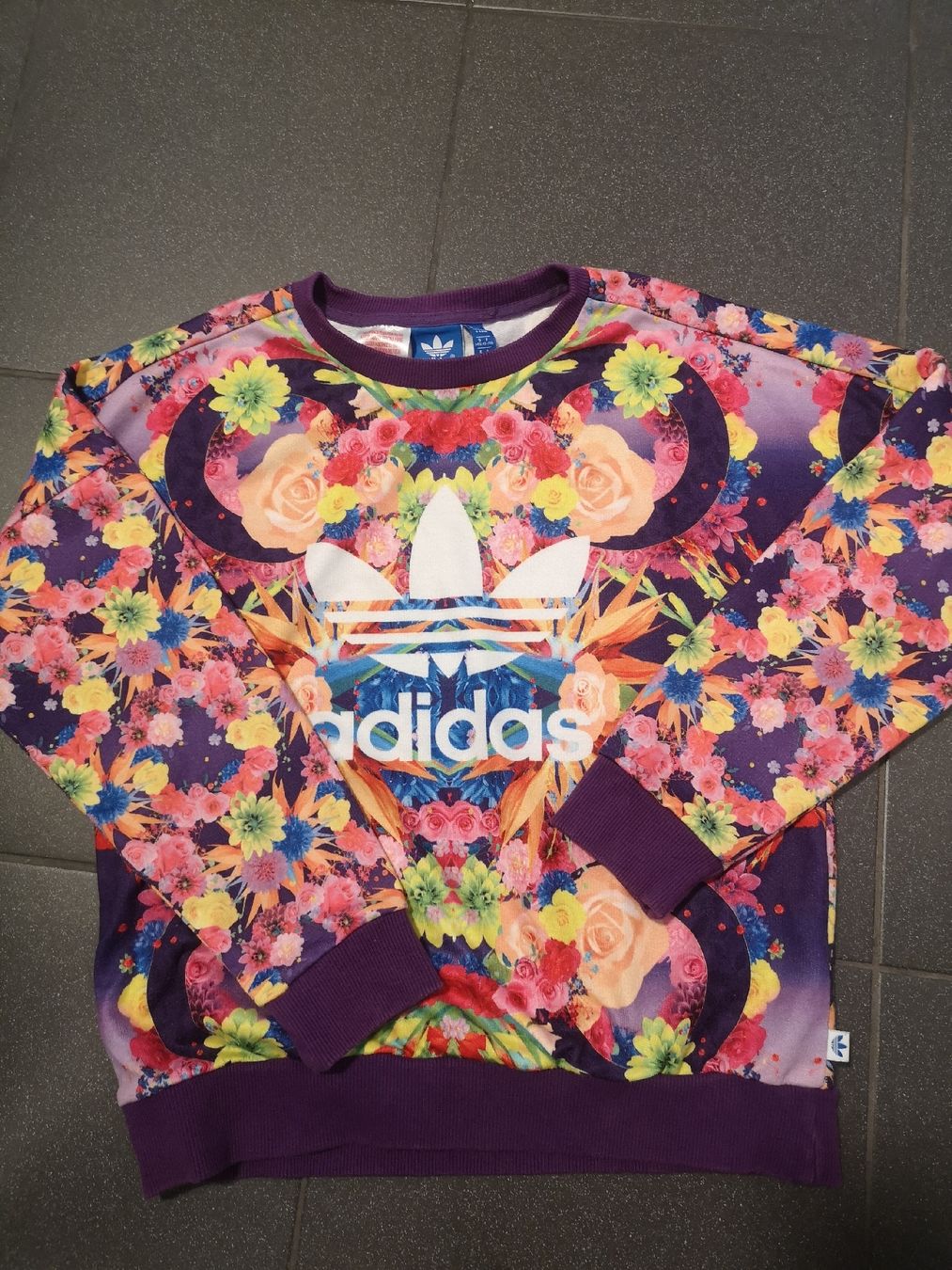 Adidas Maglioni & Felpe: Adidas-Sweatshirt – Usato da Dietikon venduto da aro_mr6l