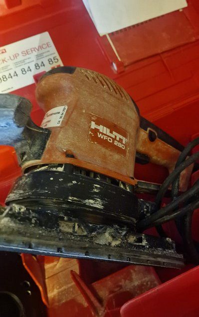 Hilti Smerigliatrici & Lucidatrici: Hilti WFO 280 Schwingschleifer – Usato da Neuhausen am Rheinfall venduto da AllesfurMontage