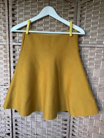 ZARA KNIT Strickrock Gr. M – Senfgelb / A-Linie