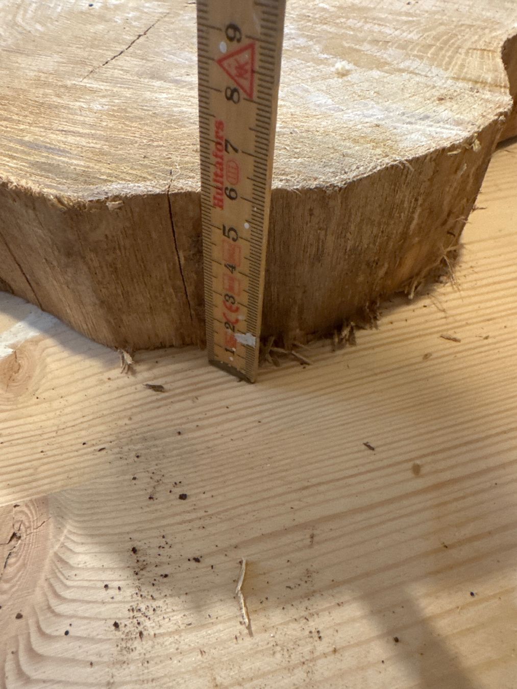 Holzartikel: Rustikale Baumscheibe , Unikate Stücke – Gebraucht aus Brunnen von Holz-style 3