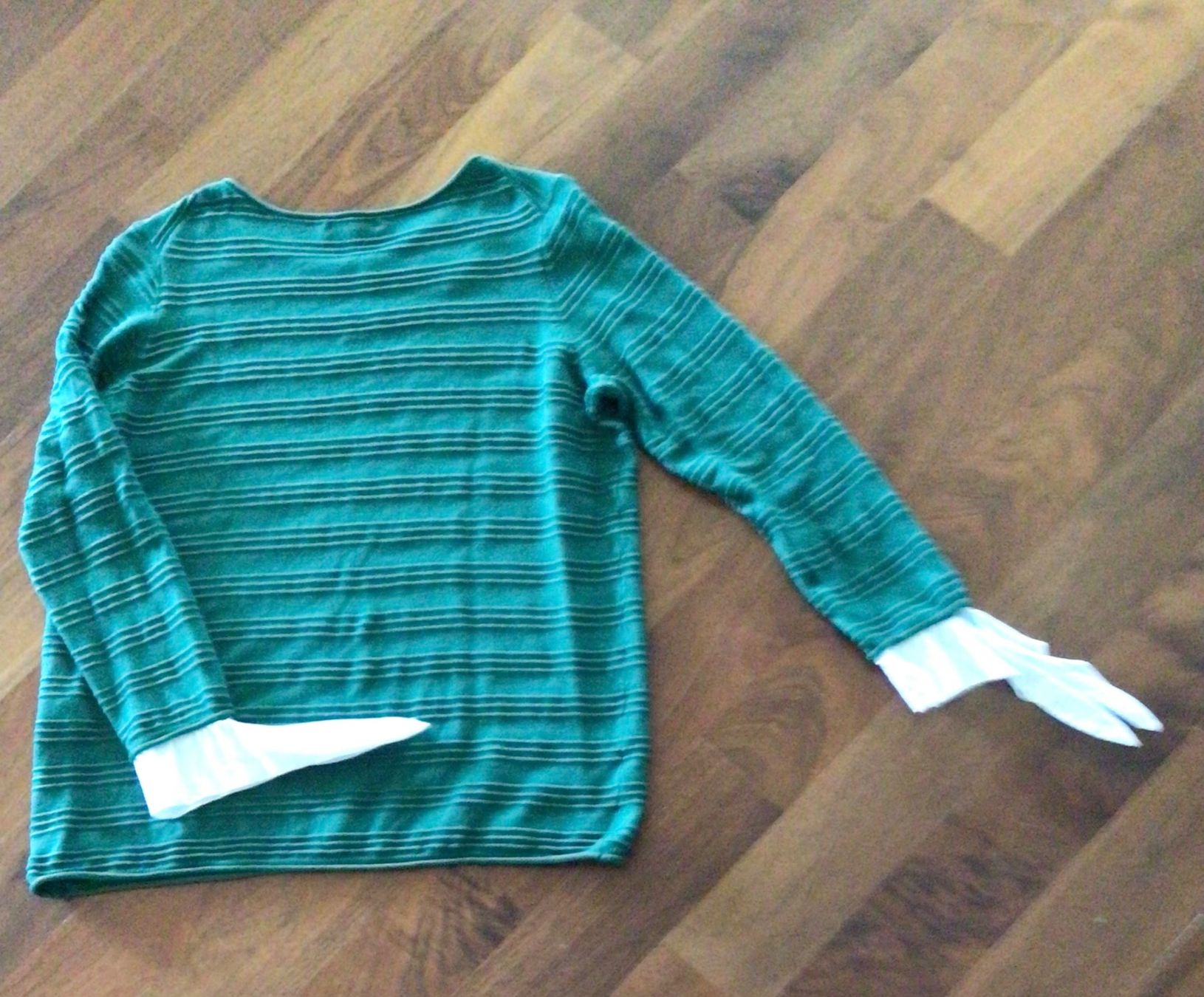 Pullover & Sweatshirts: 2 Pullover – Gebraucht aus Zürich von ArmariodeRuth_Senora 3