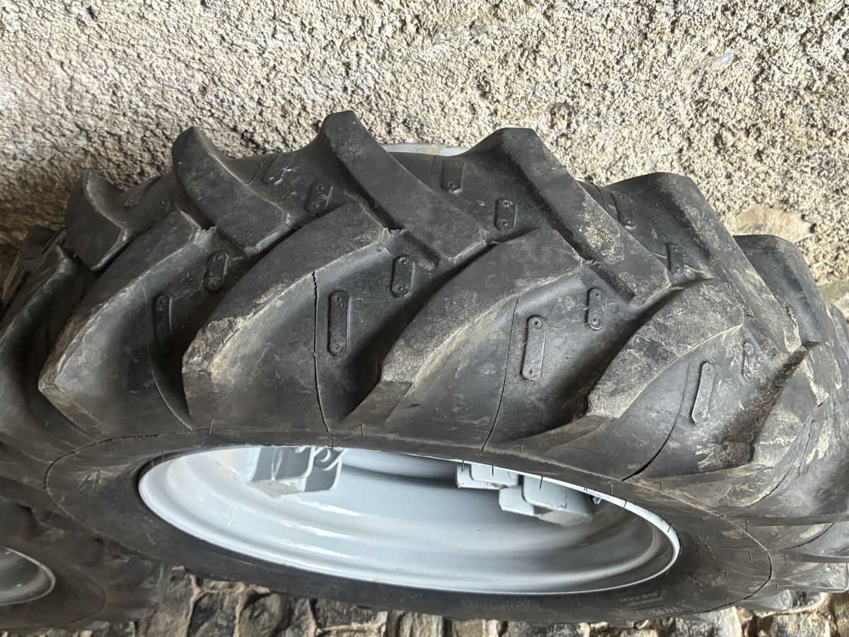 Pneumatici & Ruote complete: 1paar gebrauchte 210/95r18  doppelrad aebi Reform Schiltrac – Usato da Schangnau venduto da UeliK0102 2