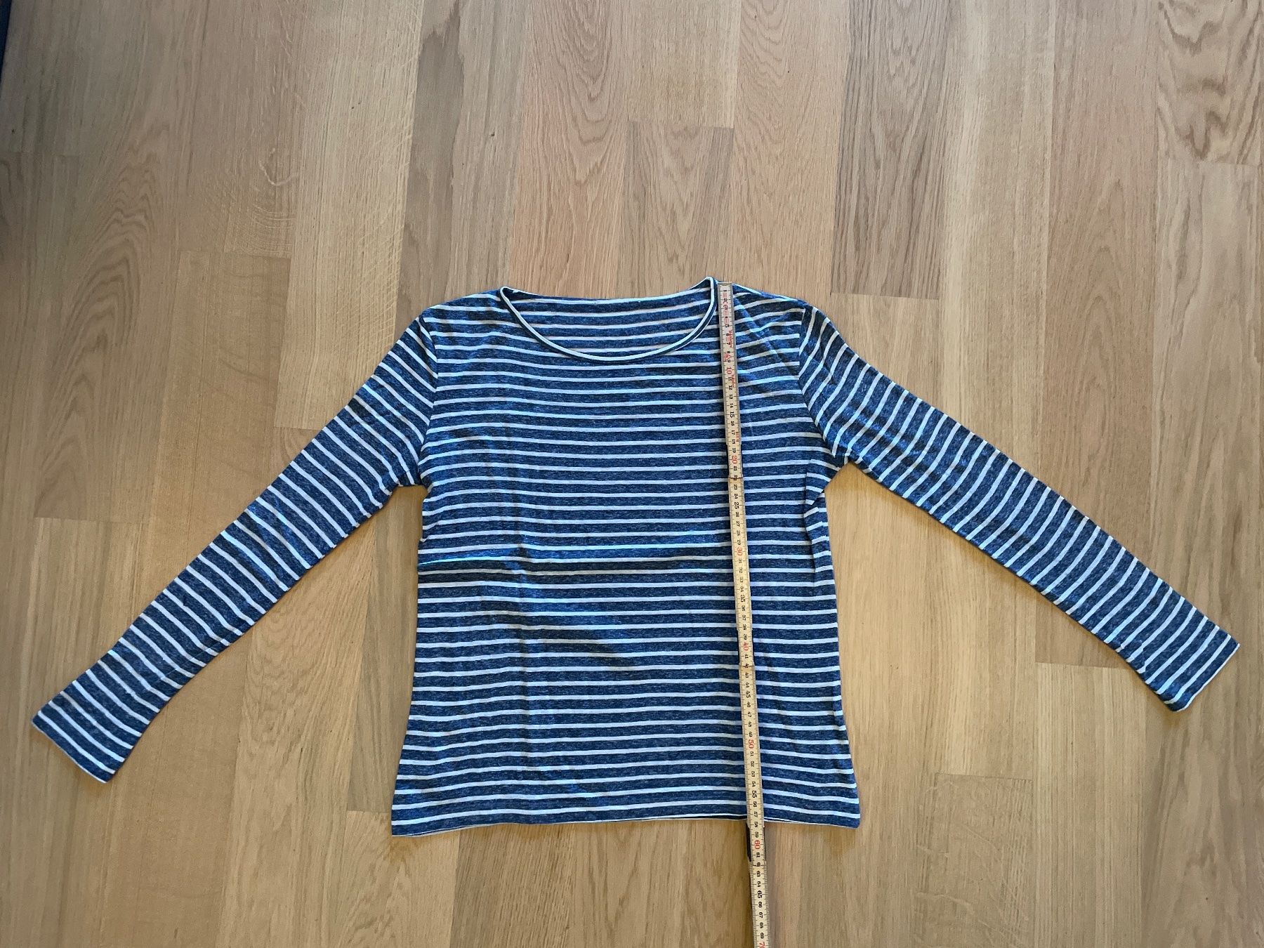 T-shirt: Langarm Tshirt S – Usato da Basel venduto da pilzliii