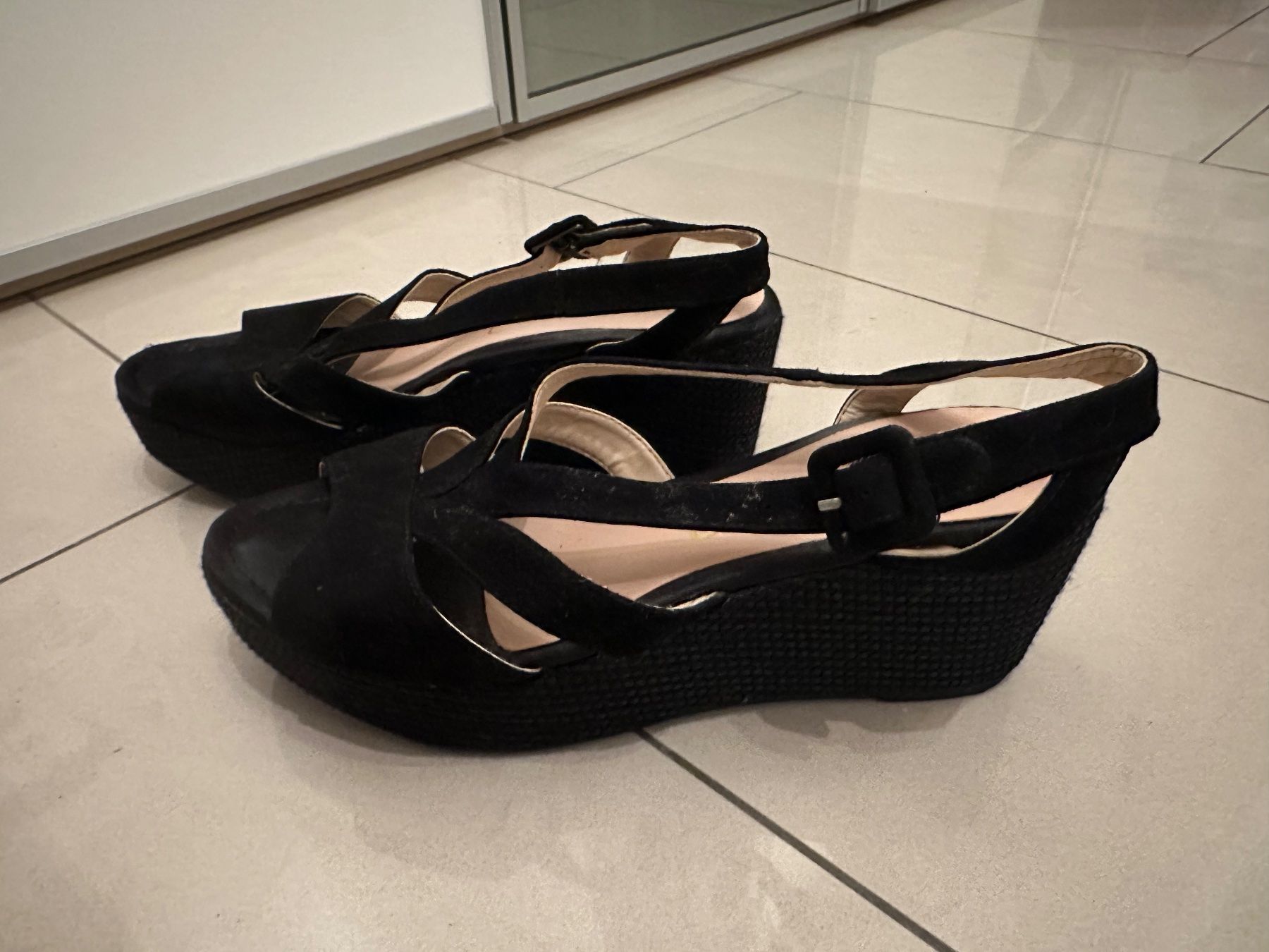 Unisa Damenschuhe: Unisa Keilsandalette – Gebraucht aus Chur von hugolinopalino 3