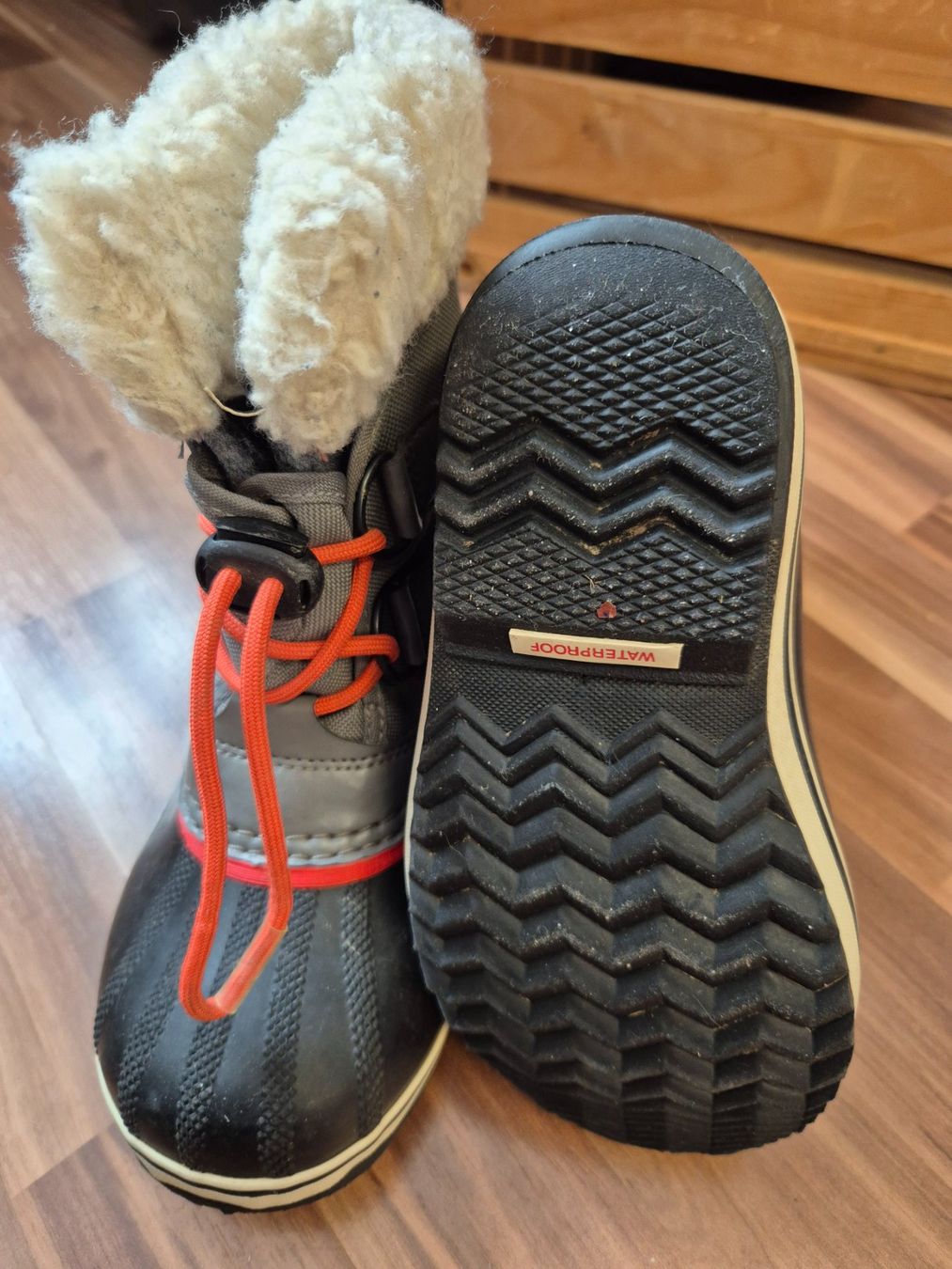 Sorel Schuhe für Jungen: Winterschuhe gr 31 mit Klett von SOREL b1 – Gebraucht aus Schwarzenburg von Flamingo07 2