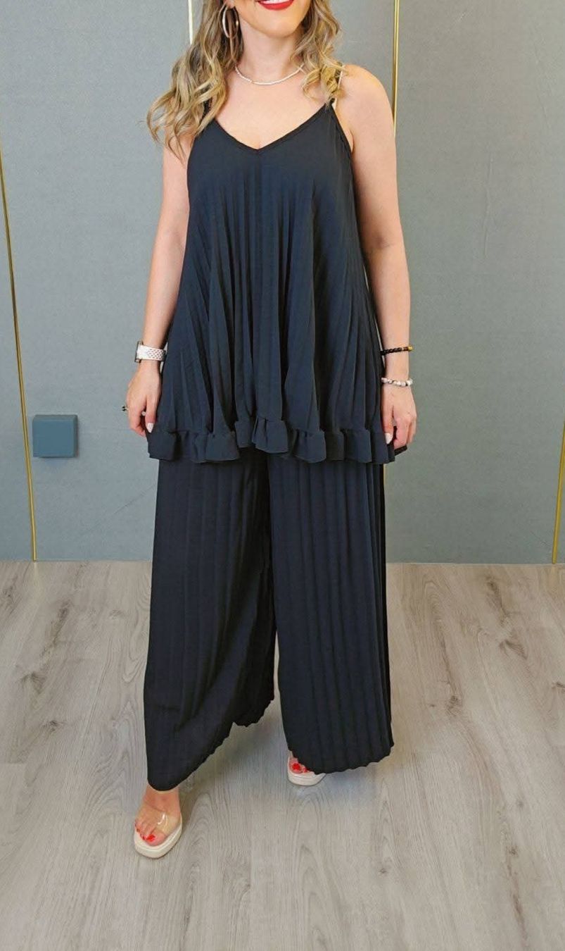 Lotti di vestiti: Bluse und Hose NEU – Nuovo e nell'imballaggio originale da St. Gallen venduto da Moda2024